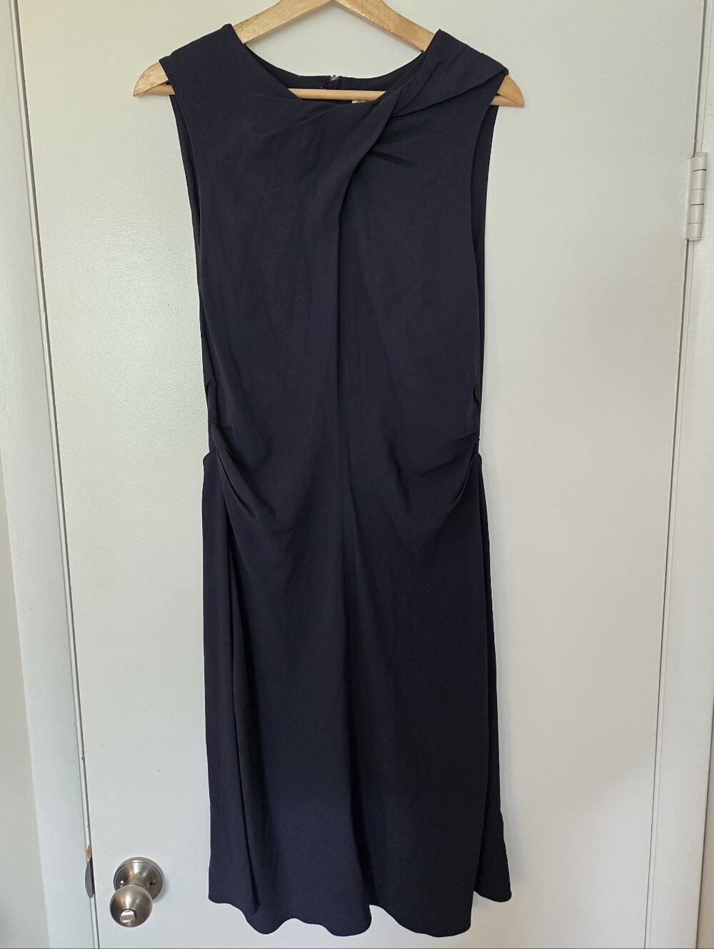 MM LaFleur Eleanor Navy Sleeveless Midi Dress Waist Gather Neck Twist Size 12